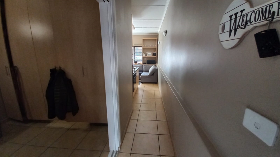 1 Bedroom Property for Sale in Die Bult North West